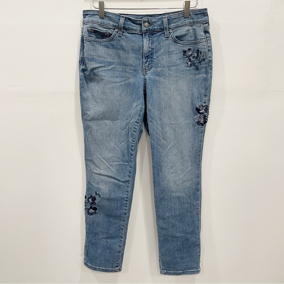NYDJ Boyfriend Jeans Embroidered Size 8 - Picture 1 of 15